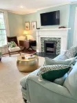 The Jones House: 5 Min to Vir, Historic 4-Bedroom Home