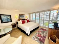 Impeccable Penthouse - Ocean & Diamondhead Views - บังกะโล