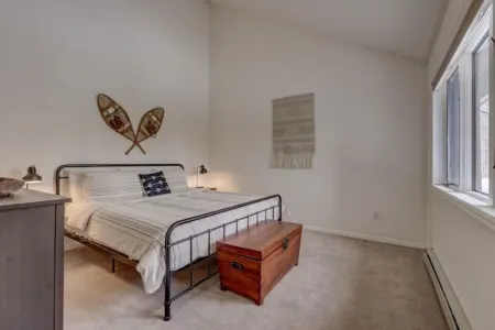 Cozy Mountain Getaway - 2 Bedroom + Loft Отели в г. Брайан Хед