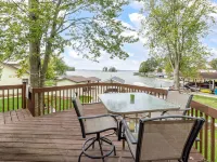 Indian Lake Waterfront Home & Boathouse - Boat Rental Available - Sleeps 16 Hotels in Stokes Township