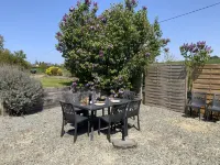Stone house renovated on 3 levels combining stone and modern material Hotels near Camping de l’Estuaire