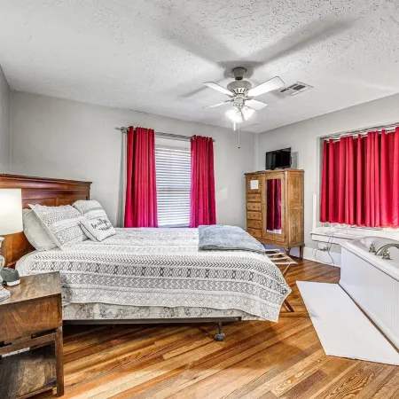 Huge Historic Gem Steps From The University of Oklahoma