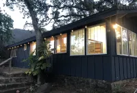 Large Group Property directly on the Lake!