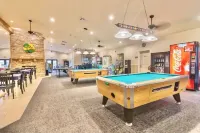 Pool ~ Golf ~ Great Location ~ Near the Landing ~ Cozy Stay ~ View