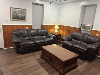 Granny’s House - 100 year old cabin revived as your perfect vacation home.
