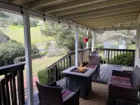 Charming Wine Country Cottage, Pet Friendly!