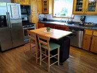 ‘Whispering Oaks’ Cottage with Lake Access, Outdoor Fire Pit and More!