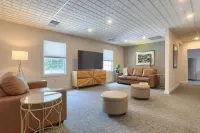 5-bedroom vacation home 12 minutes from Hersheypark Hotels in Swatara Township