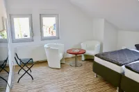 Comf. mod. Apartment -Anker-(120m2) in the middle of Steinhude, wallbox, parking lot, WLAN, - balcony