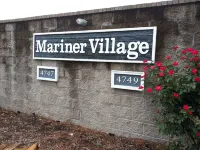 Lakeside condo on Clear Lake with marina.