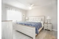 2 Bedroom 2 Bath Condo steps to Beach (880-1108)
