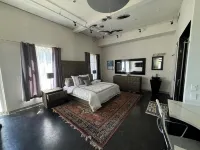 Trancas Canyon Retreat in majestic Malibu hills with breathtaking pool and views Hotel a Malibu