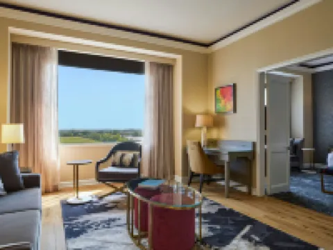 The Henry, Autograph Collection Hotels in Dearborn