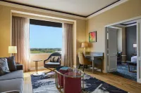 The Henry, Autograph Collection Hotels in Dearborn