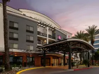 Courtyard Los Angeles Burbank Airport Hotels near Hollywood Burbank Airport