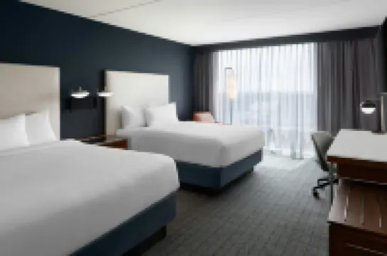 Courtyard Columbia Downtown at USC