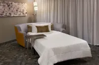 Courtyard Kingston Highway 401/Division Street Hotels in Kingston