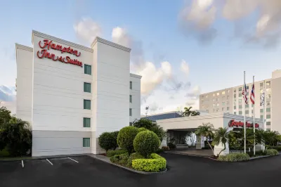 Hampton Inn & Suites by Hilton San Juan Hotel di Carolina