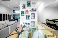 Modern Lux Villa, Private Pool, Billiards, Grill, Ping Pong, Design District