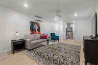 Private guest suite- Sleep & Bike, UPDATED!