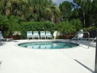 PEACEFUL PGA VILLAGE CONDO Hotels in Port St. Lucie
