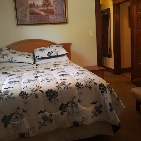 Stay at the Naughty Pine in beautiful Lava Hot Springs, blocks from downtown