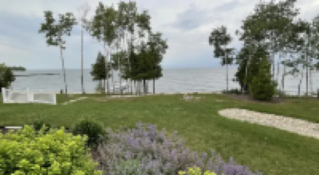 Bluebell Cottage: Luxury Waterfront Home with Private Pier