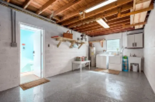 Coastal Karma Cottage - Near downtown Stuart, FL