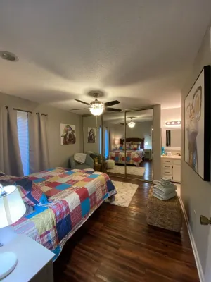 Sweet Spot-5 star 2nd floor condo/downtown/walk to Main st Blowing Rock/ski App