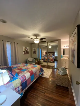 Sweet Spot-5 star 2nd floor condo/downtown/walk to Main st Blowing Rock/ski App Отели в г. Blowing Rock