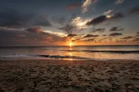 Wonderful House Short Walk to Ocean,Community Pool, Celebrate the Simple Life!