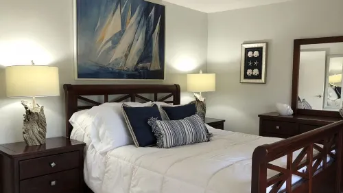 Paradise awaits, remodeled, marina, pickleball, tennis, pools, salt water lagoon