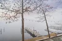Sunset Cove - peaceful 3-bedroom waterfront retreat in Arnold, MD