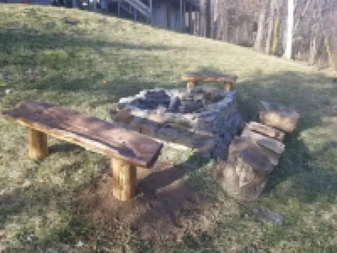 Cozy Elkton Cabin near Shenandoah 25 min