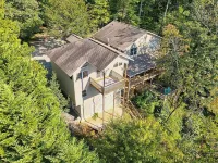 Lakefront Home in Gated Bear Paw with private Dock and Starlink Internet