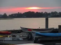 2 Bedroom Lovingly Restored 1925  Cottage 1 1/2 Blocks from Beach