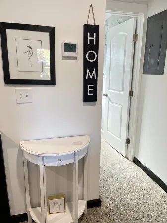 Beautiful and Very Clean Remodel! Close to FSU, Down Town Area and Restaurants Отели рядом с достопримечательностью «FSU Flying High Circus»