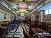 Evropa Hotel 체르케스크 호텔