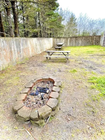 In Heart of Long Beach. Beautiful Ocean View. Walk to beach, Restaurants, Shops.