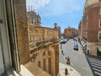 Frascati Fountain 3bdr Deluxe Apartment
