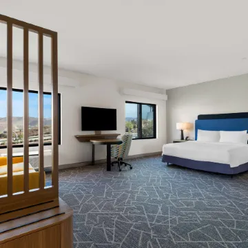 Hampton Inn & Suites by Hilton Corona