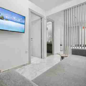 Premium Jacuzzi suite at the City Center Rooms