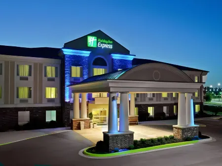 Holiday Inn Express & Suites Paragould