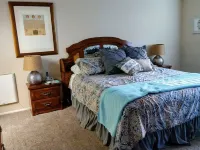 Plumas Pines Golf Resort. Updated Condo on the 4th Fairway. EV Charger on Site. Hotels in Plumas Eureka