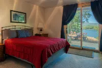 Last Minute Fall Deals Mtn. Views from Deck & Private Dock, Cozy Firepit, & Cove