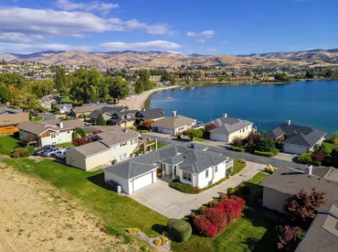 Bright Water Sunrise Home at Wapato Point Resort 5-bed Close to Sandy Beach/Pool