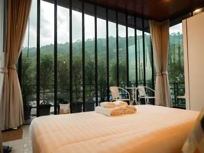 The Sky Roof Homestay @ Kiriwong Hôtels à : 