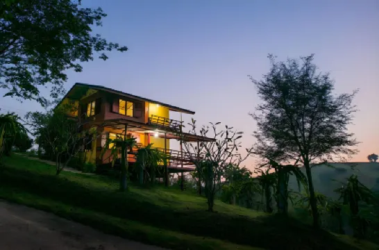 Phuzai Kaew Resort Hotels near Flora Park