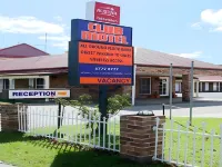 Club Motel Armidale Hotels near Wright Village, University of New England