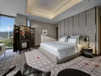 Swissotel Nusantara Các khách sạn ở Bukit Subur